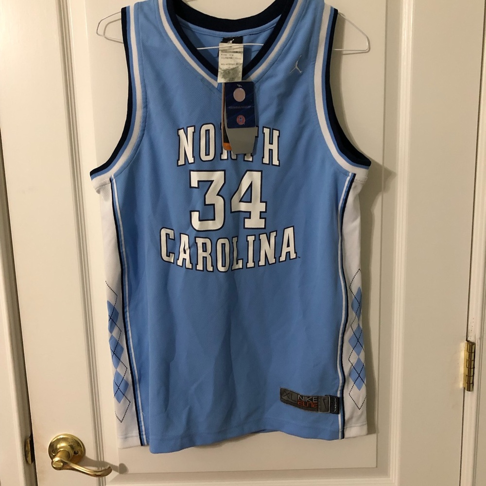 NWOT North Carolina Basketball Jersey